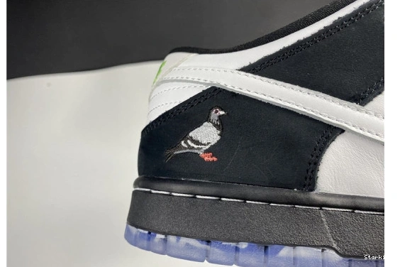 Staple Dunk Panda SB Pigeon Low BV1310-013 Nike 0223